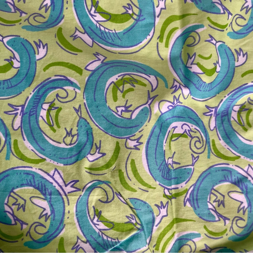 59# Lilly Pulitzer Green and Blue Resort Bermudas - Picture 10 of 10